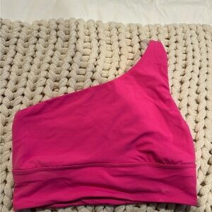Lululemon - asymmetrical bra